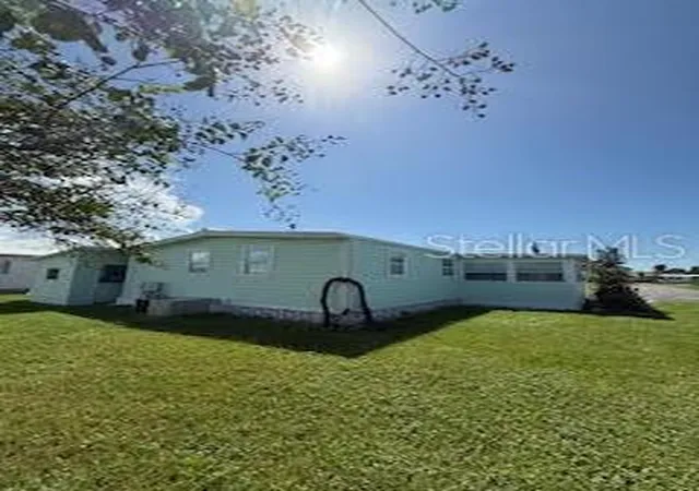 Photo 1 of Manufactured home for sale at 620 57th Avenue W #B19, Bradenton, FL 34207 | MLS# A4709375 | Listing updated on 2026-10-15
