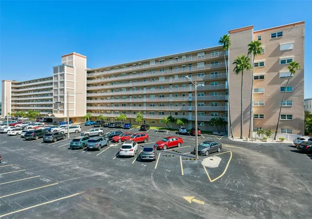 Condo for sale at 1847 Shore Crst Dr #710, SOUTH PASADENA, FL 33707 | MLS# TB8557541