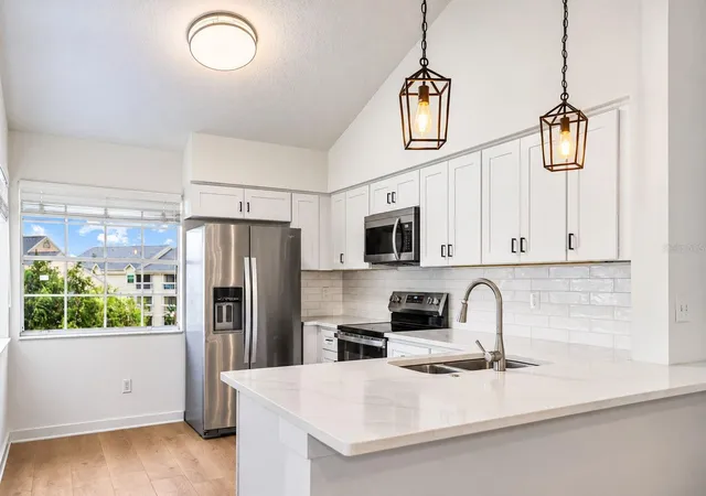 Photo 2 of Condo for sale at 6924 Stones Throw Cir N #8307, Saint Petersburg, FL 33710 | MLS# TB8557542 | Listing updated on 2026-10-14