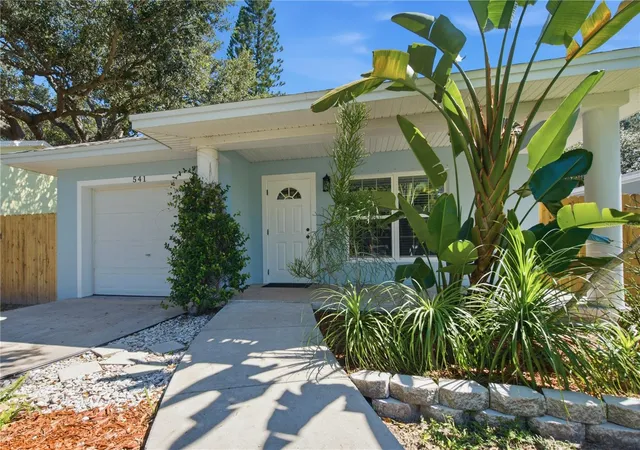 Photo 1 of Single family home for sale at 541 Plumosa Ave, Clearwater, FL 33756 | MLS# TB8557543 | Listing updated on 2026-10-17