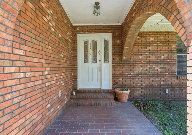 Photo 1 of Single family home for sale at 1509 N Arcadia Ave, Arcadia, FL 34266 | MLS# C7531960 | Listing updated on 2026-10-29