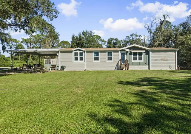 Photo 1 of Manufactured home for sale at 2125 Myrtle Rd, Lakeland, FL 33810 | MLS# P4940146 | Listing updated on 2026-10-15