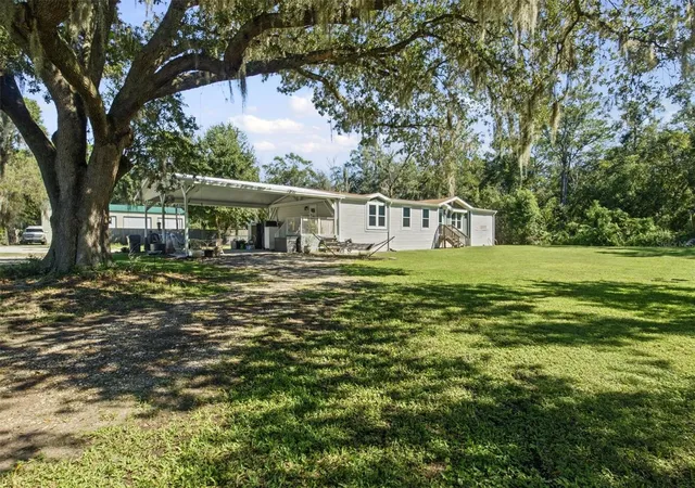 Photo 2 of Manufactured home for sale at 2125 Myrtle Rd, Lakeland, FL 33810 | MLS# P4940146 | Listing updated on 2026-10-15