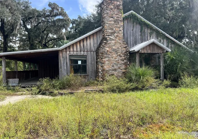 Photo 2 of Single family home for sale at 1684 SE 44th Place, Bushnell, FL 33513 | MLS# TB8557557 | Listing updated on 2026-10-14