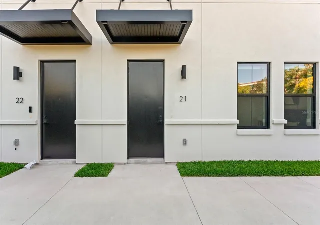 Photo 2 of Townhouse for sale at 1218 E Kay St #21, Tampa, FL 33602 | MLS# TB8557562 | Listing updated on 2026-10-25
