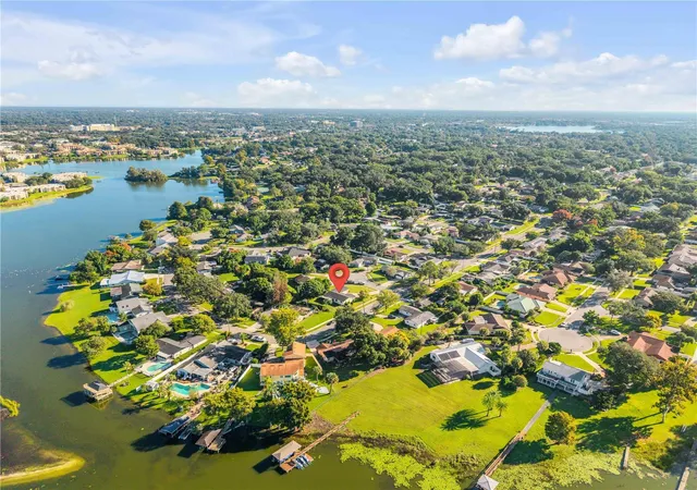 Photo 2 of Single family home for sale at 604 Conrad Ct, Altamonte Springs, FL 32701 | MLS# O6449486 | Listing updated on 2026-10-17