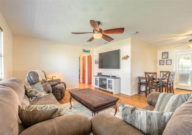 Photo 3 of Single family home for sale at 192 Valencia Dr, Ormond Beach, FL 32176 | MLS# FC322085 | Listing updated on 2026-10-19