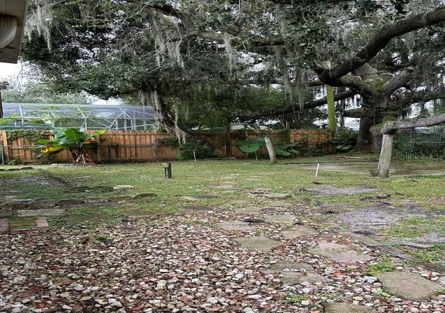Photo 4 of Single family home for sale at 237 Stevenson Rd, Winter Haven, FL 33884 | MLS# L4965743 | Listing updated on 2026-10-29