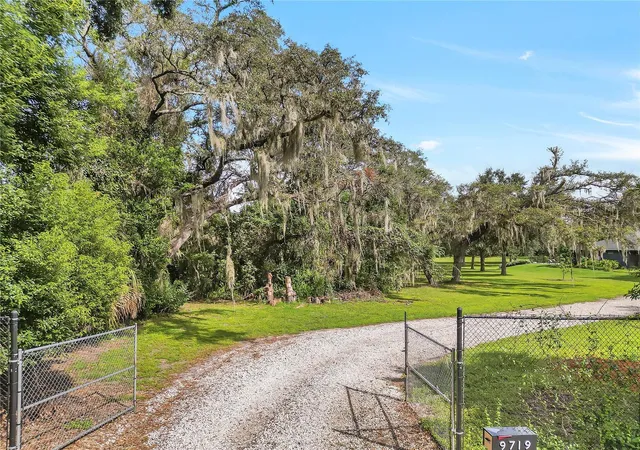 Photo 3 of Land for sale at Quail Cvs Ct, Windermere, FL 34786 | MLS# O6449487 | Listing updated on 2026-10-23