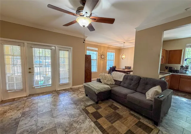 Listing Photo 5 - Condo for sale in building located at 2213 Nw 16Th Ter, GAINESVILLE, FL 32605 - Unit #2213