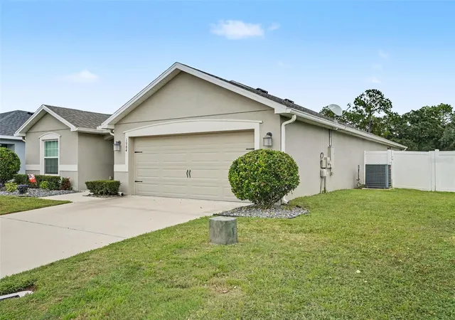 Photo 1 of Single family home for sale at 1984 Harvest Landing Cir, Lakeland, FL 33810 | MLS# TB8557567 | Listing updated on 2026-10-21