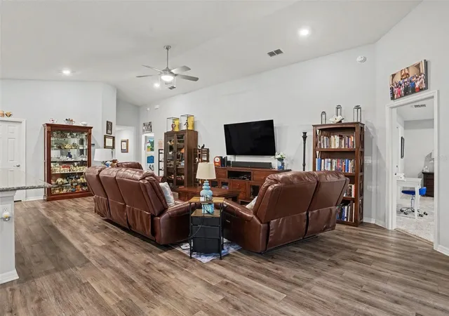 Photo 3 of Single family home for sale at 1984 Harvest Landing Cir, Lakeland, FL 33810 | MLS# TB8557567 | Listing updated on 2026-10-21