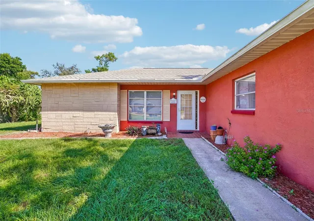 Photo 2 of Single family home for sale at 8359 Keesler St, Spring Hill, FL 34606 | MLS# TB8557569 | Listing updated on 2026-10-14