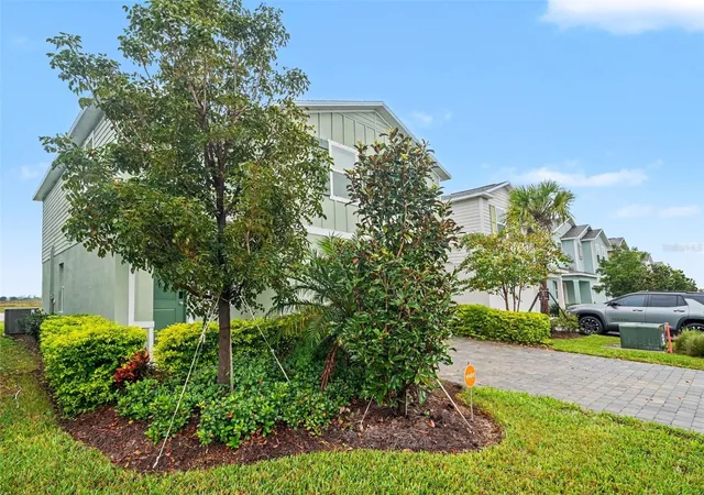 Photo 2 of Single family home for sale at 3805 Ambersweet Xing, Parrish, FL 34219 | MLS# A4709398 | Listing updated on 2026-10-26
