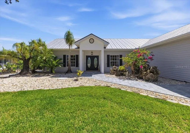Photo 3 of Single family home for sale at 7376 Memorial Dr, Port Charlotte, FL 33981 | MLS# D6149159 | Listing updated on 2026-10-15