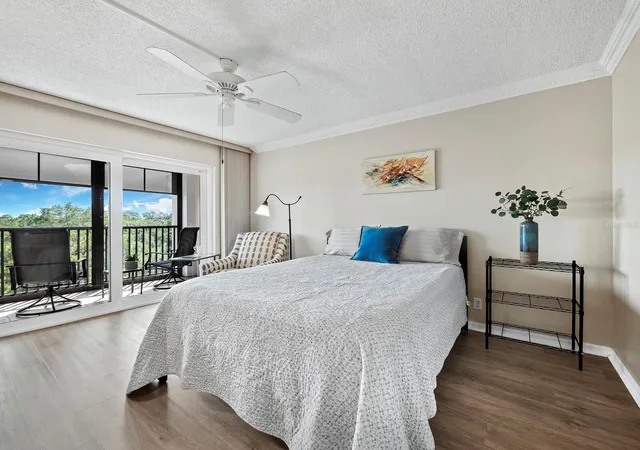 Photo 3 of Condo for sale at 512 W Venice Ave #607, Venice, FL 34285 | MLS# N6146172 | Listing updated on 2026-10-21