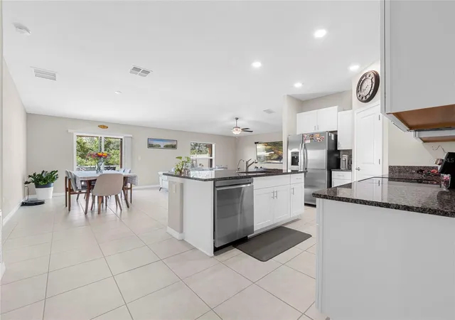 Photo 4 of Single family home for sale at 15436 Miller Crk Dr, Sun City Center, FL 33573 | MLS# TB8557582 | Listing updated on 2026-10-20