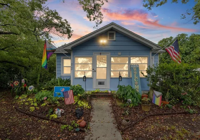 Single family home for sale at 3700 2nd Avenue N, Saint Petersburg, FL 33713 | MLS# TB8557584