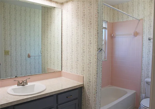Photo 4 of Single family home for sale at 6015 Seagull Ln, Lakeland, FL 33809 | MLS# L4965746 | Listing updated on 2026-10-14