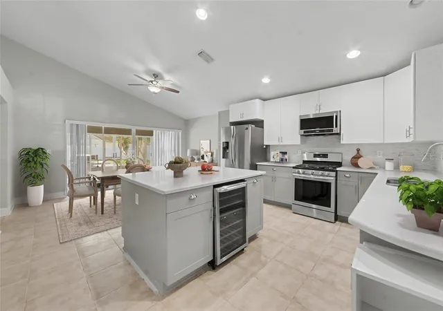 Photo 3 of Single family home for sale at 6241 Crickethollow Dr, Riverview, FL 33578 | MLS# TB8557589 | Listing updated on 2026-10-21