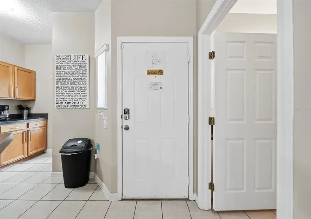 Photo 2 of Townhouse for sale at 4766 Vero Beach Pl, Kissimmee, FL 34746 | MLS# O6449503 | Listing updated on 2026-10-16