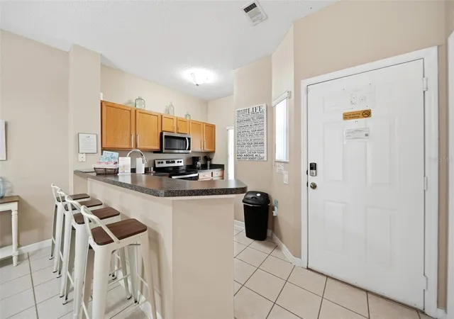 Photo 3 of Townhouse for sale at 4766 Vero Beach Pl, Kissimmee, FL 34746 | MLS# O6449503 | Listing updated on 2026-10-16