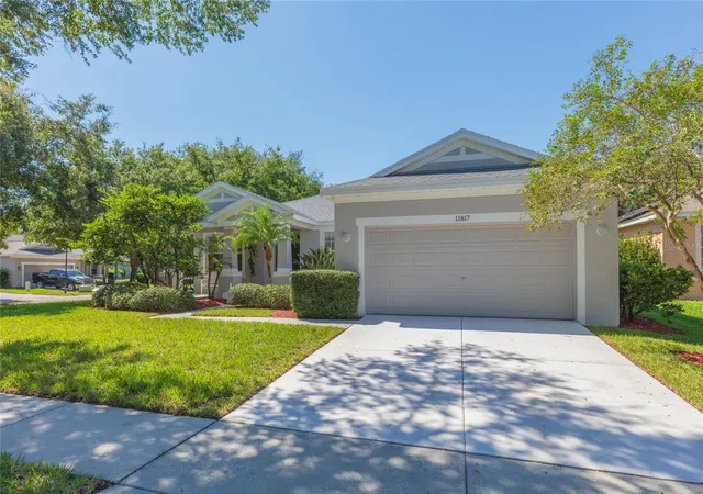 Photo 3 of Single family home for sale at 11817 Holly Crst Ln, Riverview, FL 33569 | MLS# TB8557591 | Listing updated on 2026-10-20