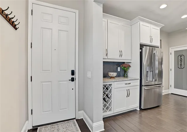 Photo 3 of Townhouse for sale at 2430 Golden Pasture Cir, Clearwater, FL 33764 | MLS# TB8557599 | Listing updated on 2026-10-20