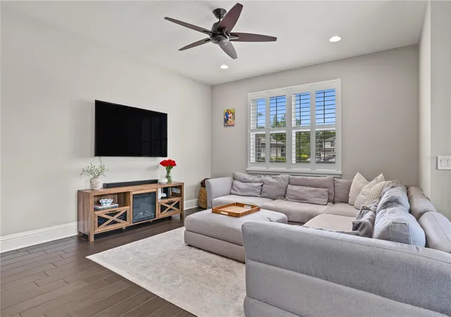 Photo 4 of Townhouse for sale at 2430 Golden Pasture Cir, Clearwater, FL 33764 | MLS# TB8557599 | Listing updated on 2026-10-20
