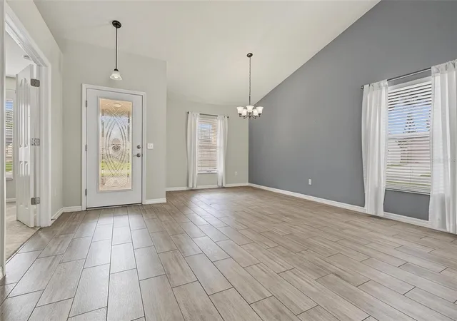 Photo 4 of Single family home for sale at 5809 Black Walnut Ct, Tampa, FL 33625 | MLS# TB8557600 | Listing updated on 2026-10-21