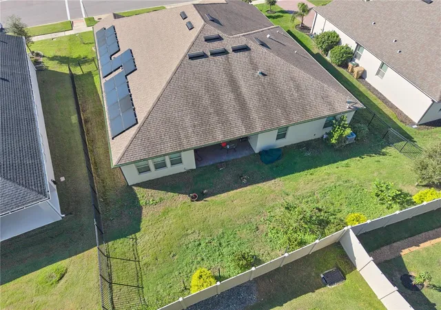 Photo 3 of Single family home for sale at 17329 Hickory Wind Dr, Clermont, FL 34711 | MLS# S5159434 | Listing updated on 2026-10-23