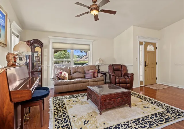 Photo 4 of Single family home for sale at 1210 Brandy Lake View Cir, Winter Garden, FL 34787 | MLS# O6449523 | Listing updated on 2026-10-22