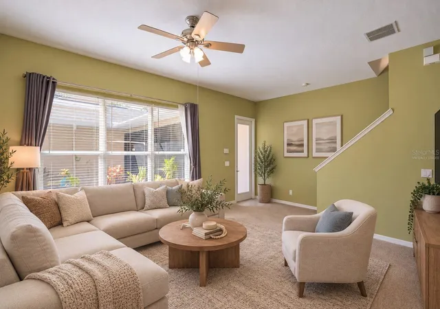 Photo 3 of Townhouse for sale at 4519 Sunset Ln, Oviedo, FL 32765 | MLS# O6449528 | Listing updated on 2026-10-28