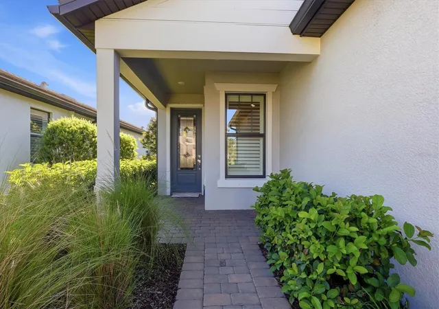 Photo 4 of Single family home for sale at 6247 Baywood Ct, Bradenton, FL 34211 | MLS# A4709417 | Listing updated on 2026-10-16