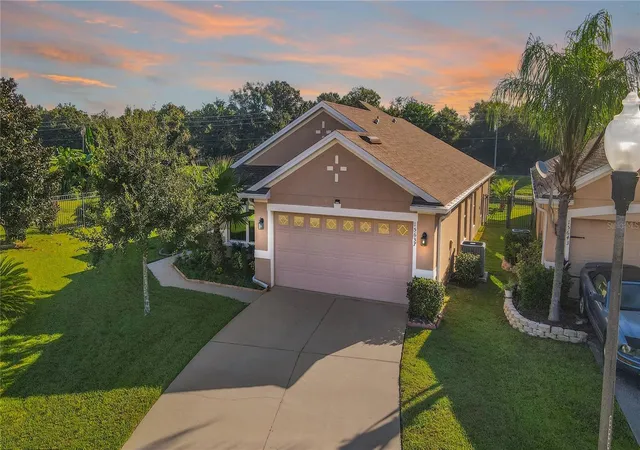 Photo 1 of Single family home for sale at 15637 Carina Dr, Orlando, FL 32828 | MLS# O6449530 | Listing updated on 2026-10-26