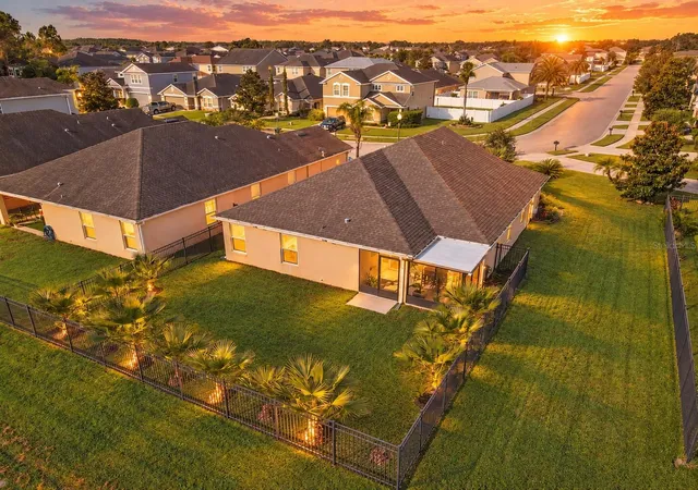 Photo 4 of Single family home for sale at 15637 Carina Dr, Orlando, FL 32828 | MLS# O6449530 | Listing updated on 2026-10-26