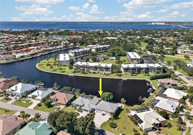 Photo 2 of Single family home for sale at 112 Great Isaac Ct, Punta Gorda, FL 33950 | MLS# C7531973 | Listing updated on 2026-10-23