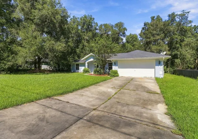 Photo 3 of Single family home for sale at 3075 E Crown Dr, Inverness, FL 34453 | MLS# TB8557627 | Listing updated on 2026-10-14