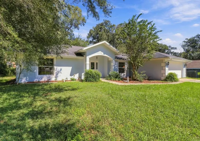 Photo 3 of Single family home for sale at 3075 E Crown Dr, Inverness, FL 34453 | MLS# TB8557627 | Listing updated on 2026-10-14