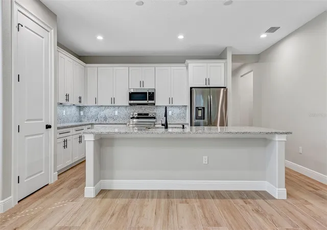 Photo 1 of Single family home for sale at 13875 SE 53rd Terrace, Summerfield, FL 34491 | MLS# OM733964 | Listing updated on 2026-10-20
