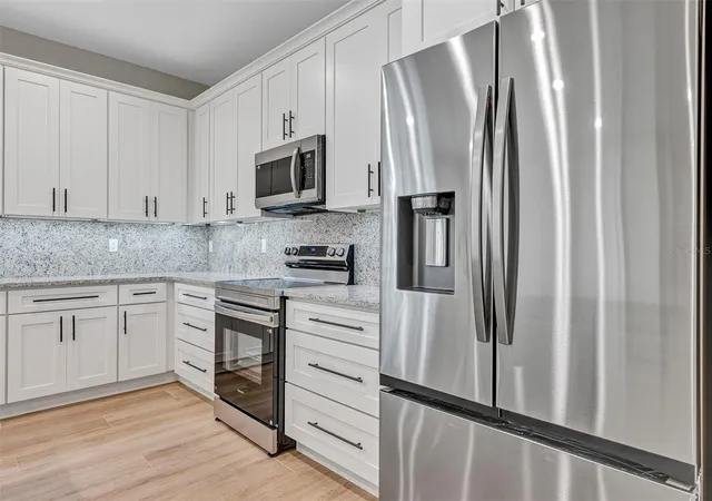 Photo 3 of Single family home for sale at 13875 SE 53rd Terrace, Summerfield, FL 34491 | MLS# OM733964 | Listing updated on 2026-10-20