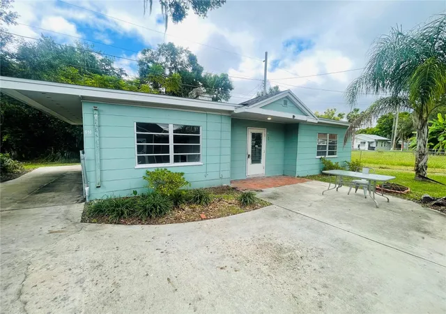 Photo 1 of Single family home for sale at 610 Massachusetts Ave, Saint Cloud, FL 34769 | MLS# S5159445 | Listing updated on 2026-10-26