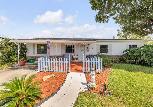 Photo 1 of Single family home for sale at 1160 Pineview Dr, DAYTONA BEACH, FL 32117 | MLS# V4951803 | Listing updated on 2026-10-15