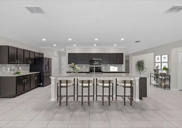 Photo 3 of Single family home for sale at 6337 Nodoc Rd, Spring Hill, FL 34609 | MLS# W7890289 | Listing updated on 2026-10-19