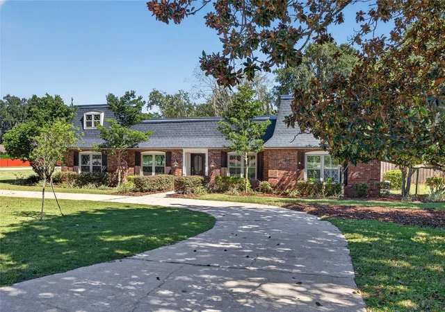 Photo 4 of Single family home for sale at 1111 SE 22nd Avenue, Ocala, FL 34471 | MLS# OM733967 | Listing updated on 2026-10-14