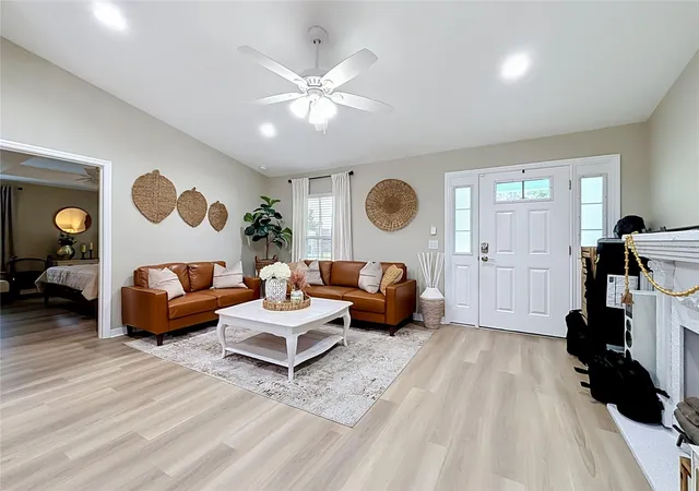Photo 4 of Single family home for sale at 221 Ave P NW, Winter Haven, FL 33881 | MLS# O6449573 | Listing updated on 2026-10-16