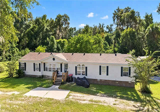 Photo 2 of Manufactured home for sale at 4650 SW 36th Street, Ocala, FL 34474 | MLS# OM733968 | Listing updated on 2026-10-20