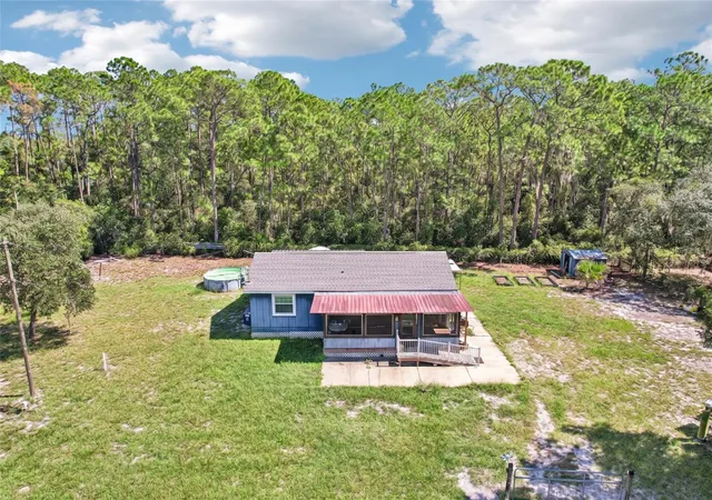 Photo 1 of Single family home for sale at 33510 Western Ave, Leesburg, FL 34788 | MLS# O6449578 | Listing updated on 2026-10-17