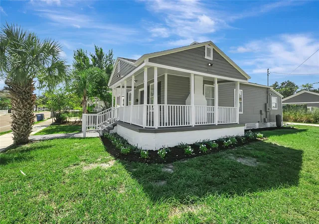 Photo 2 of Single family home for sale at 3812 N Tampa St, Tampa, FL 33603 | MLS# TB8557681 | Listing updated on 2026-10-14