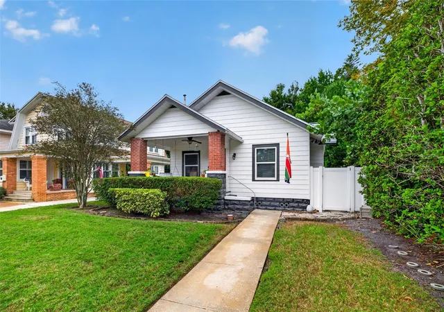 Photo 3 of Single family home for sale at 1666 21st Avenue N, Saint Petersburg, FL 33713 | MLS# TB8557686 | Listing updated on 2026-10-17